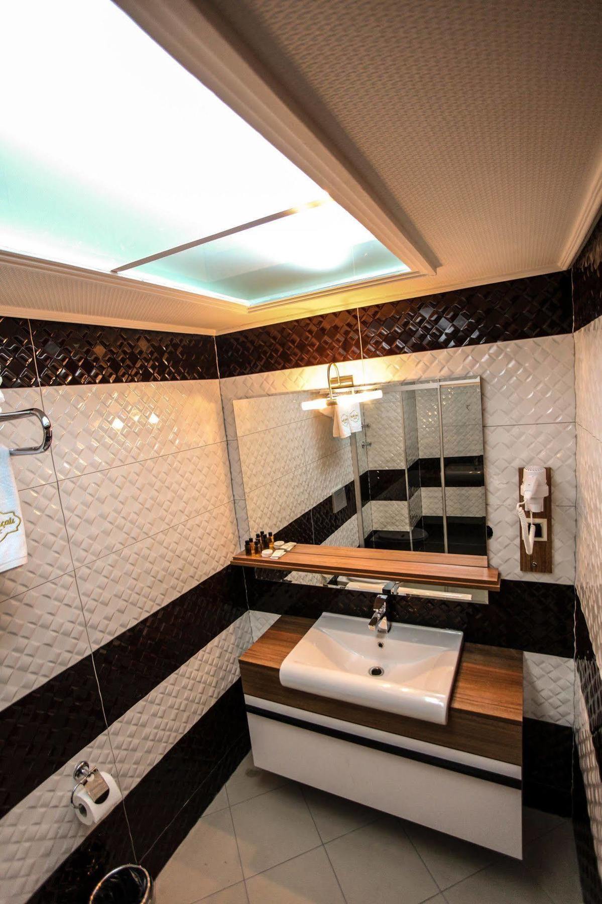 Grand Akcali Otel İskenderun Esterno foto