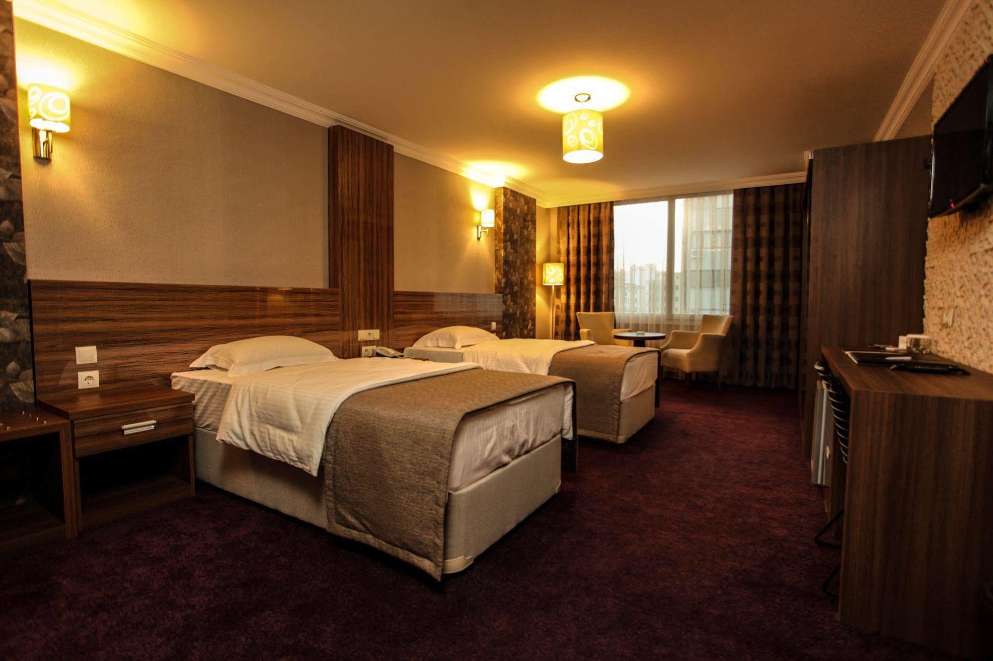 Grand Akcali Otel İskenderun Esterno foto
